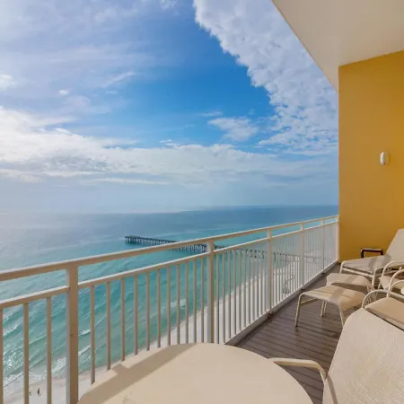 Sterling Reef 1904, 2 Bedroom, Penthouse, Beach Front, Pool, Sleeps 6